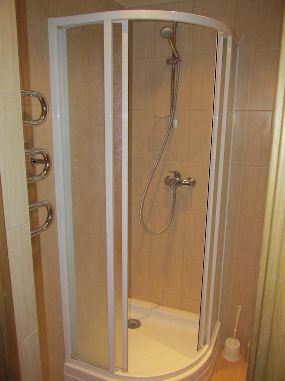 Apartamentai Prie Alkos Druskininkai Rum bild